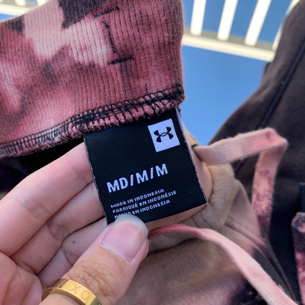 Under Armour Bleached Tie Dye Sweatpants - Picture 3 of 4